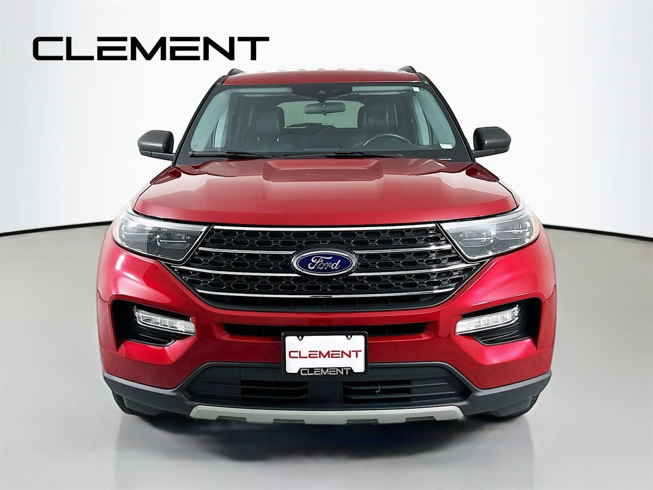 Certified 2023 Ford Explorer XLT w/ Equipment Group 202A AWD/4WD image 3
