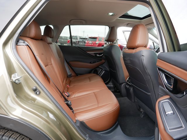 Used 2020 Subaru Outback Touring w/ Popular Package #2 image 18