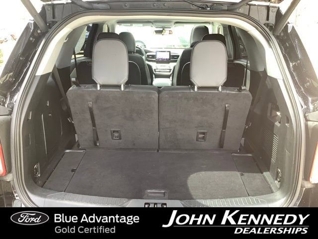 Certified 2023 Ford Explorer XLT w/ Equipment Group 202A AWD/4WD image 35
