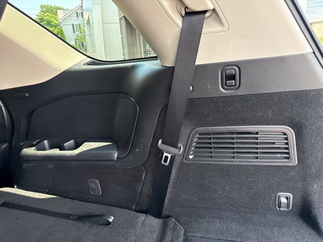 Used 2025 Nissan Pathfinder SL AWD/4WD image 46