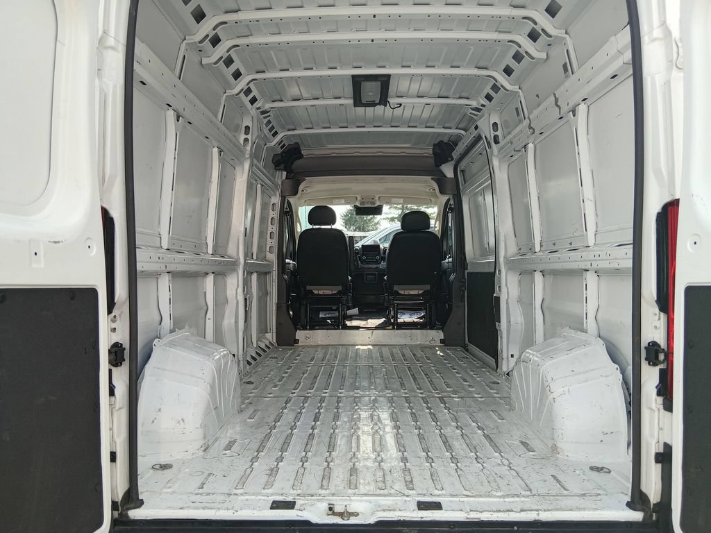 Used 2024 RAM ProMaster 2500 w/ Convenience Group FWD image 6