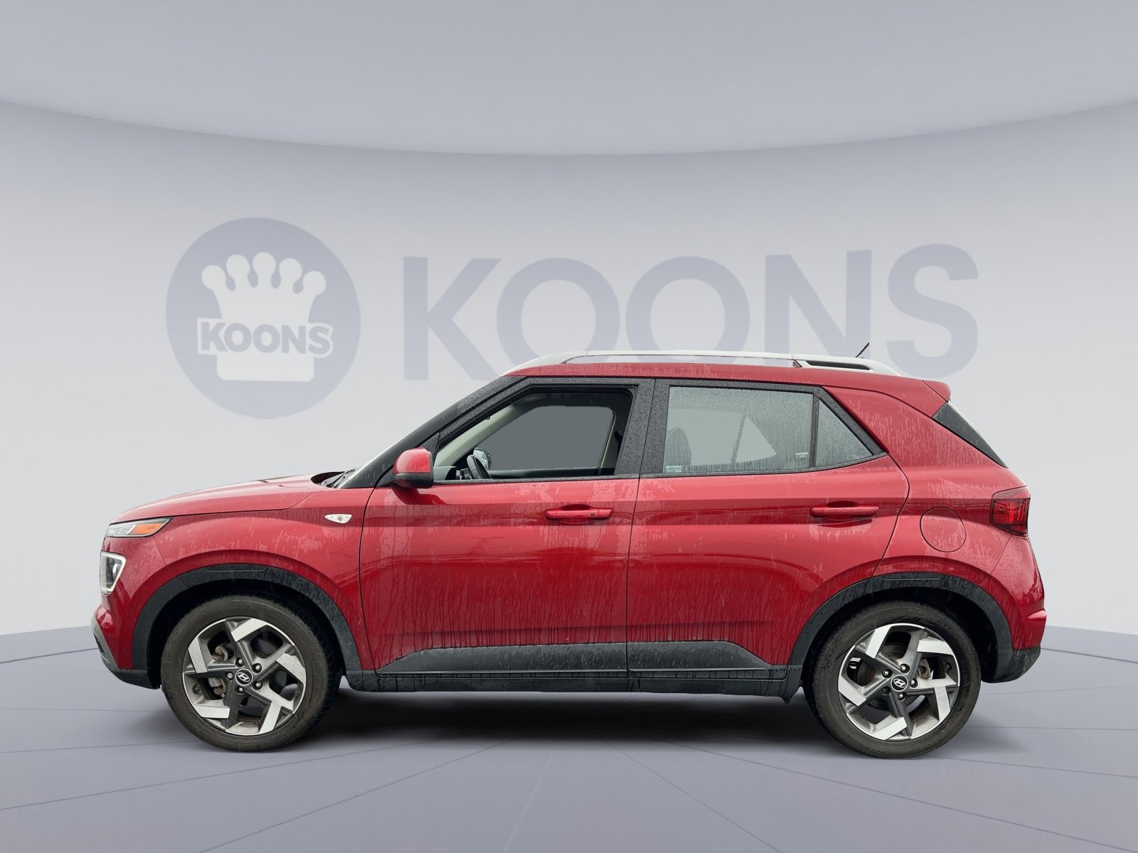 Used 2023 Hyundai Venue Limited FWD image 13