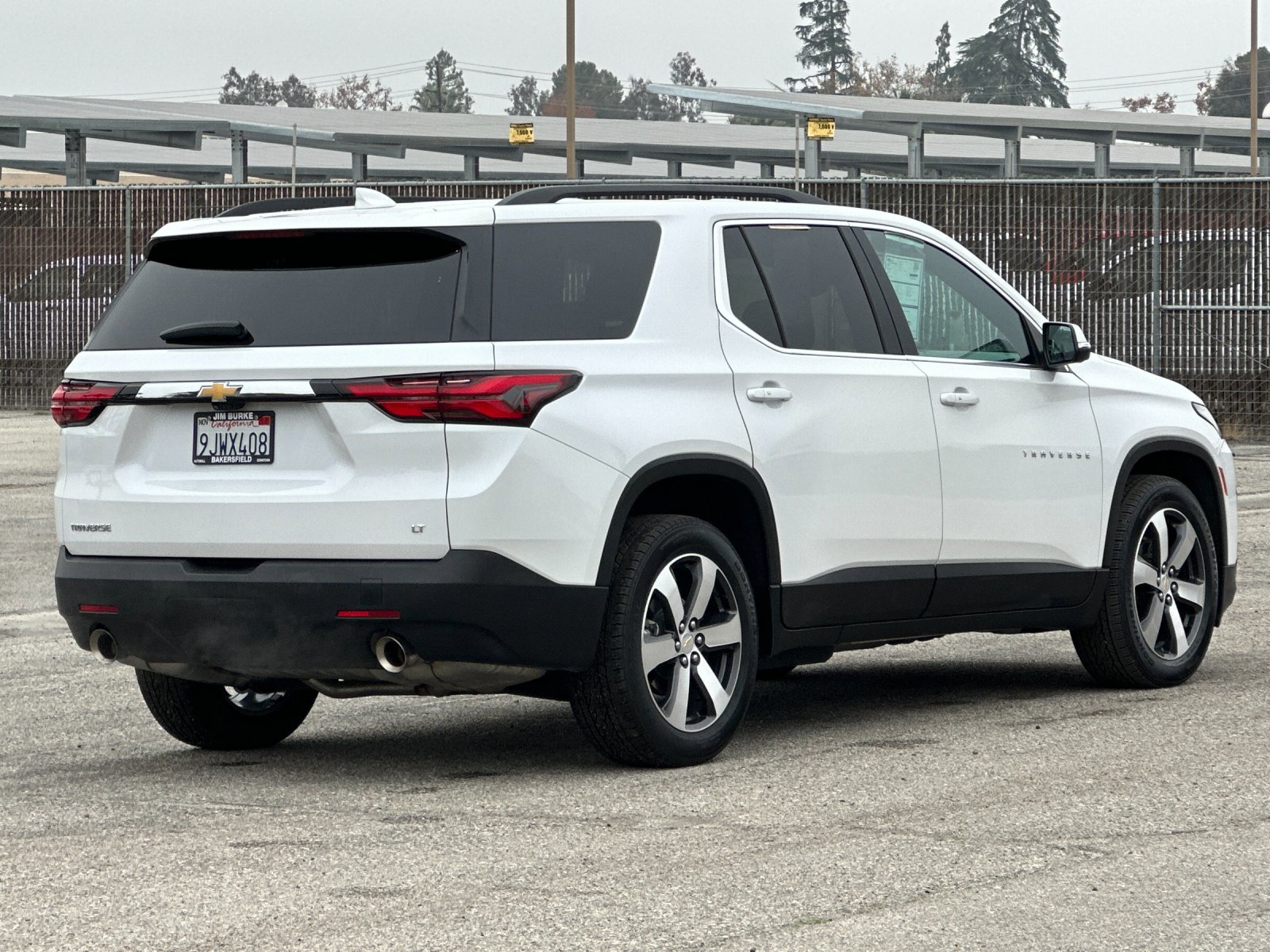 Used 2023 Chevrolet Traverse LT w/ LT Premium Package image 4