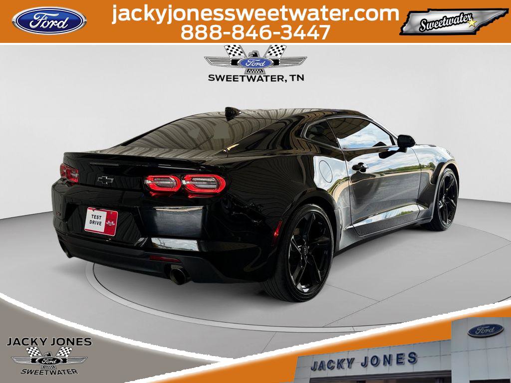 Used 2021 Chevrolet Camaro LT w/ RS Package RWD image 5