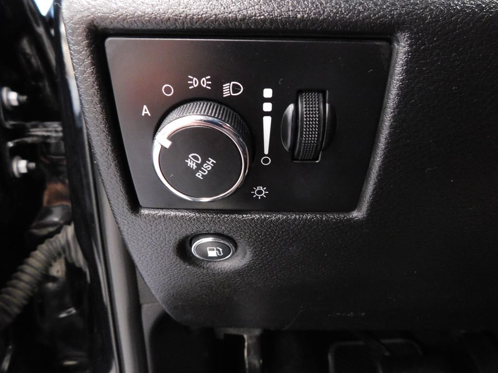 Used 2021 Jeep Grand Cherokee Limited w/ Quick Order Package 28K 80th AWD/4WD image 16