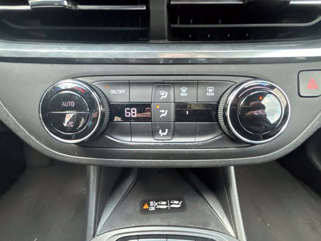 Used 2024 Buick Envista Preferred w/ Convenience II Package FWD image 29