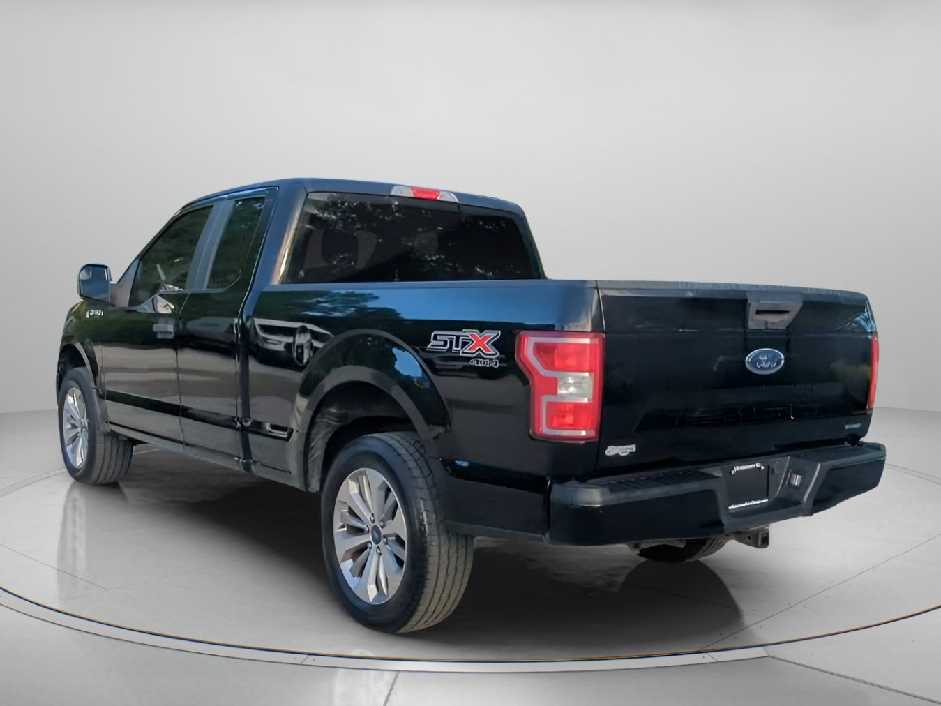 Certified 2018 Ford F150 XL w/ Equipment Group 101A Mid AWD/4WD image 21