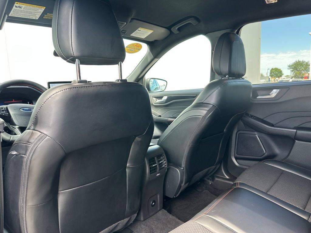Certified 2024 Ford Escape ST-Line w/ Tech Pack #1 AWD/4WD image 19