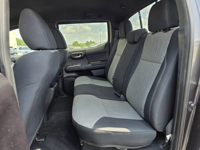 Used 2020 Toyota Tacoma TRD Off-Road w/ Advanced Technology Package AWD/4WD image 17
