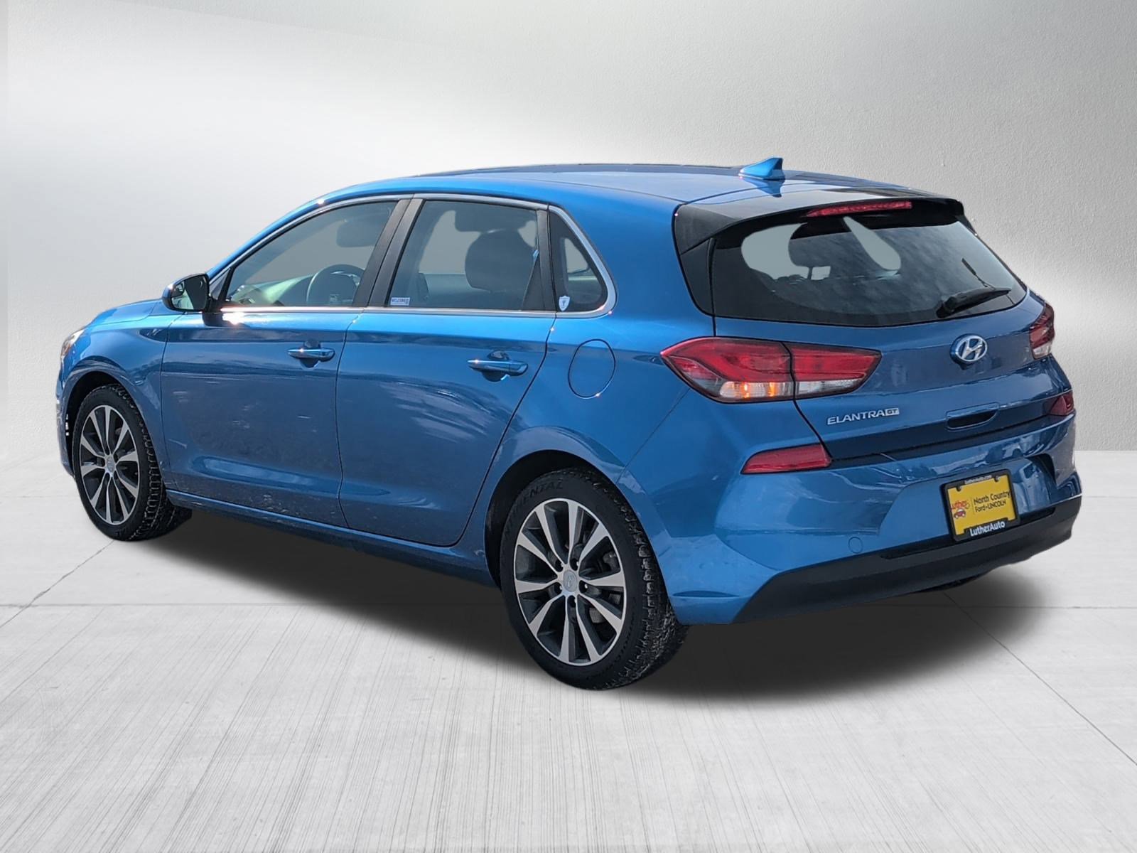 Used 2018 Hyundai Elantra GT image 3