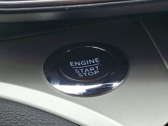 Certified 2022 Ford Explorer XLT w/ Equipment Group 202A image 24