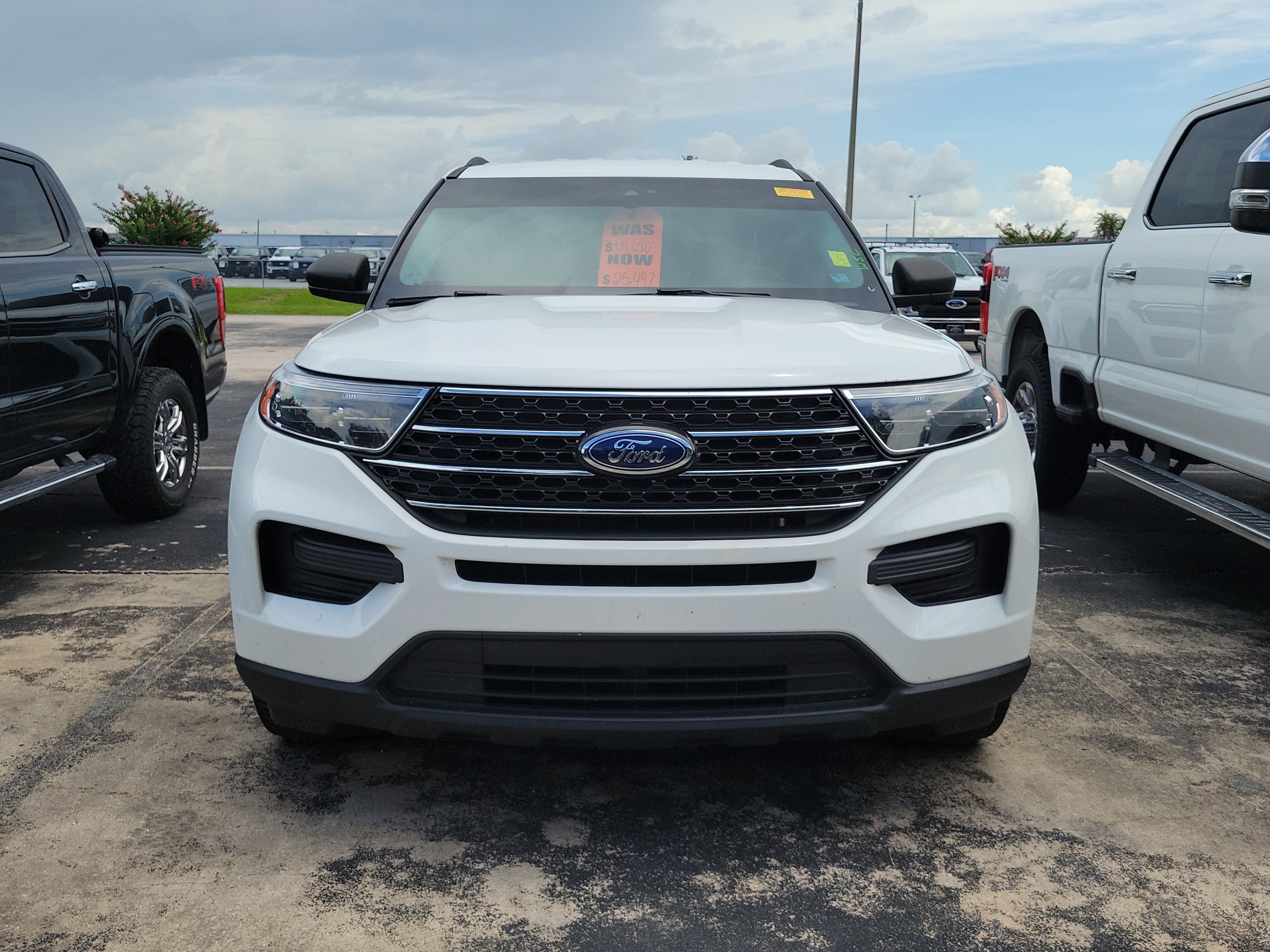 Certified 2023 Ford Explorer XLT RWD video 2