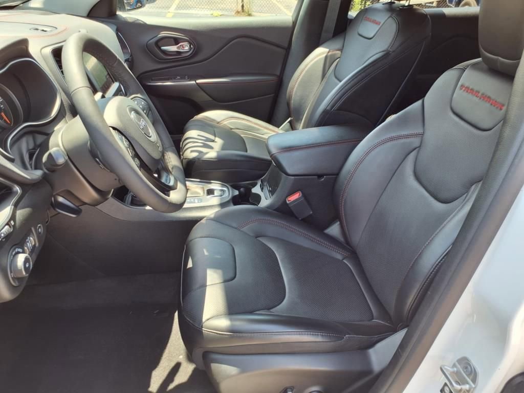 Used 2022 Jeep Cherokee Trailhawk w/ Sound & Nav Group image 9