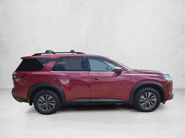 Used 2022 Nissan Pathfinder SV w/ SV Black Package FWD image 4