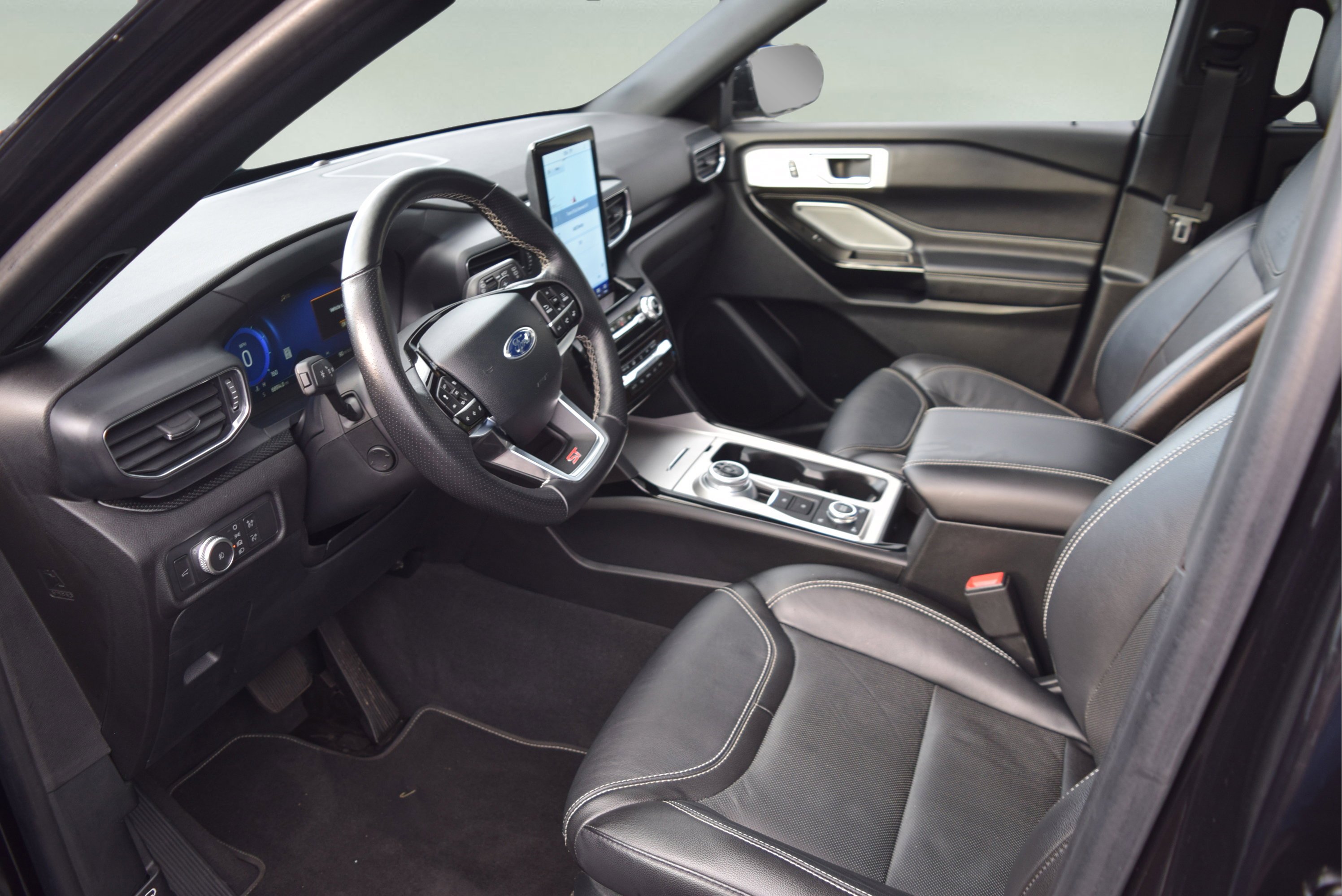 Certified 2022 Ford Explorer ST w/ Equipment Group 401A image 12