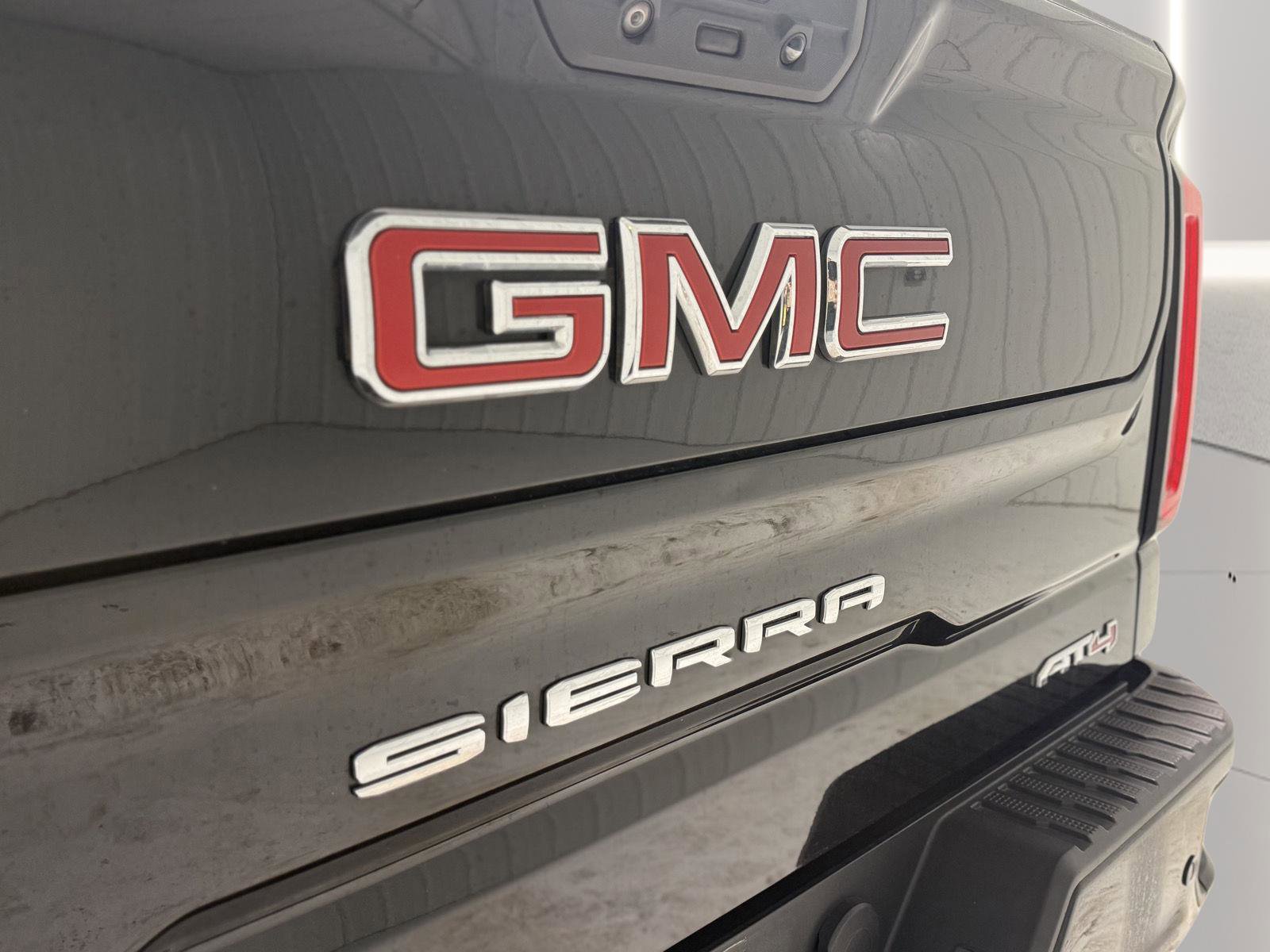 Used 2022 GMC Sierra 1500 AT4 w/ AT4 Premium Package image 60