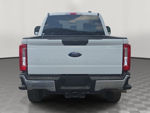 Certified 2025 Ford F250 XLT w/ FX4 Off-Road Package AWD/4WD image 5