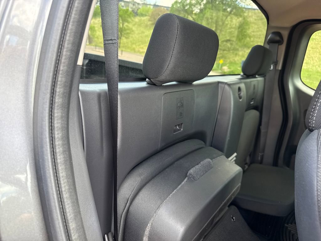 Used 2025 Nissan Frontier SV AWD/4WD image 27