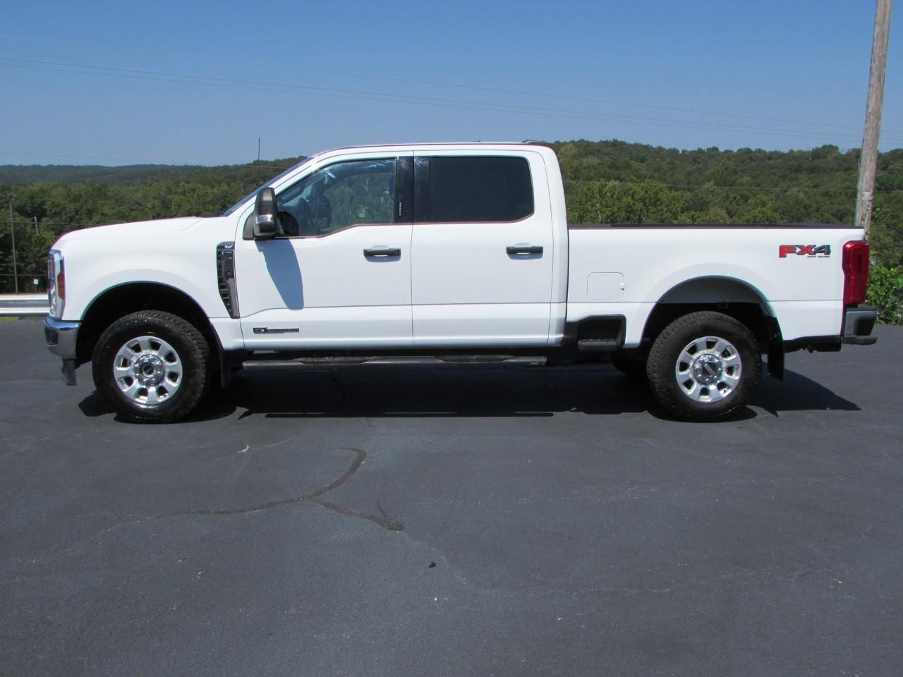 Certified 2024 Ford F250 XLT w/ FX4 Off-Road Package AWD/4WD image 4