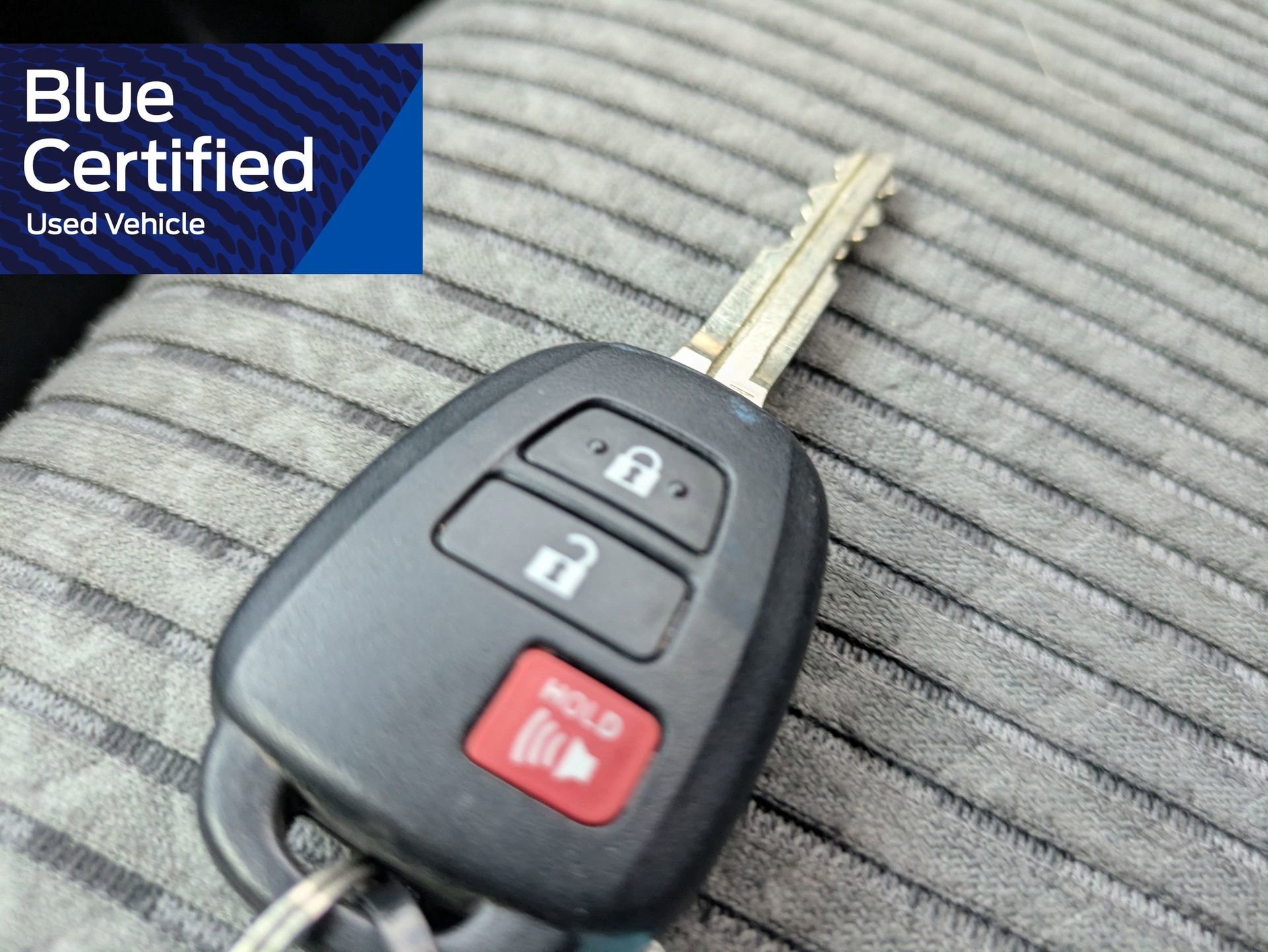 Used 2020 Toyota 4Runner SR5 AWD/4WD image 31