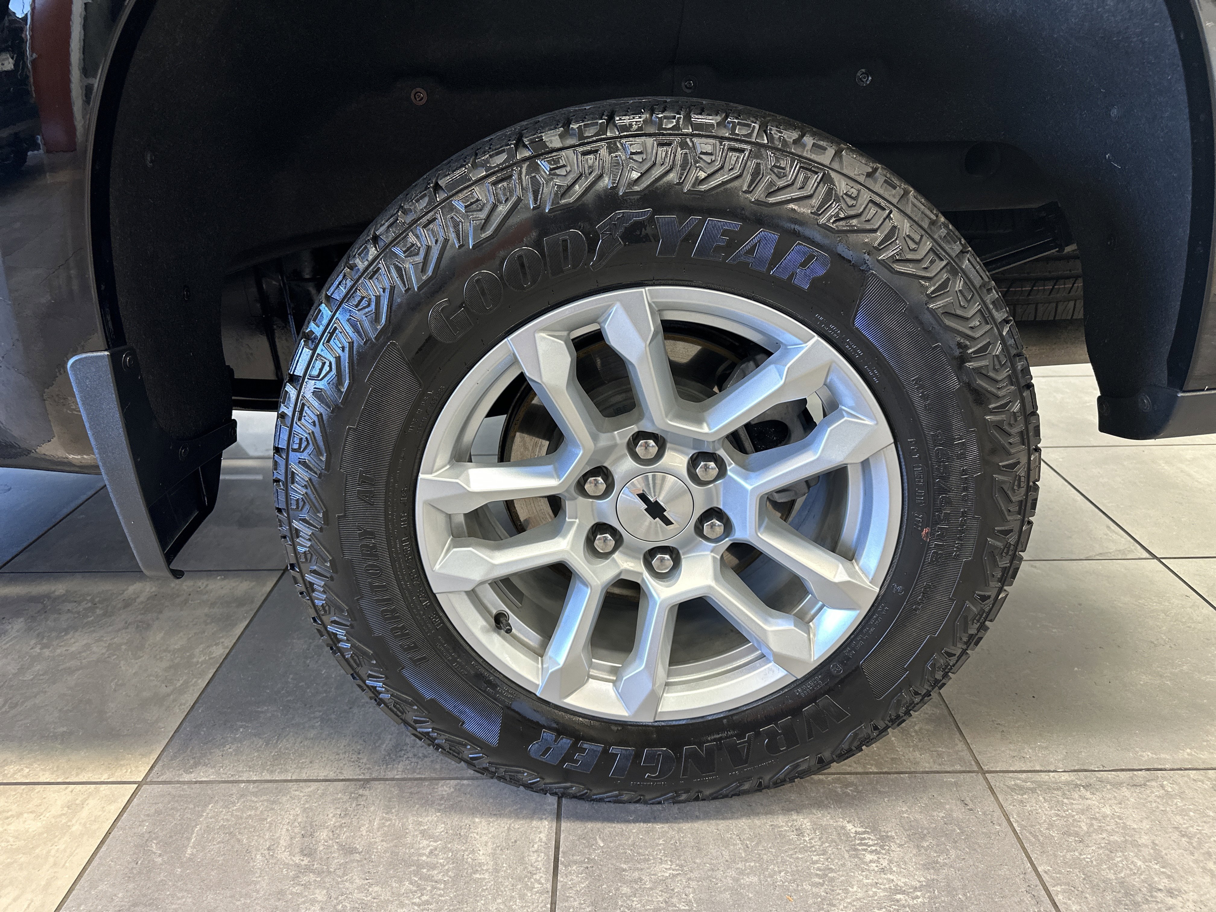 Used 2022 Chevrolet Silverado 1500 RST image 6