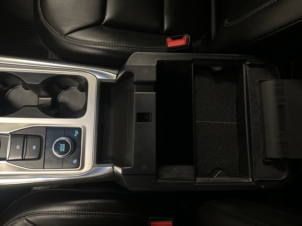 Certified 2023 Ford Explorer XLT w/ Equipment Group 202A image 37