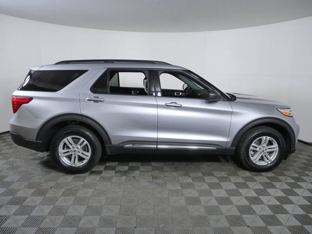 Certified 2024 Ford Explorer XLT w/ Equipment Group 202A AWD/4WD image 10