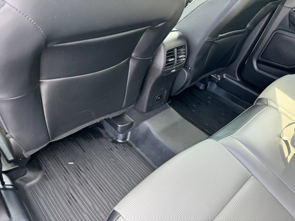 Certified 2023 Ford Escape Platinum AWD/4WD image 21