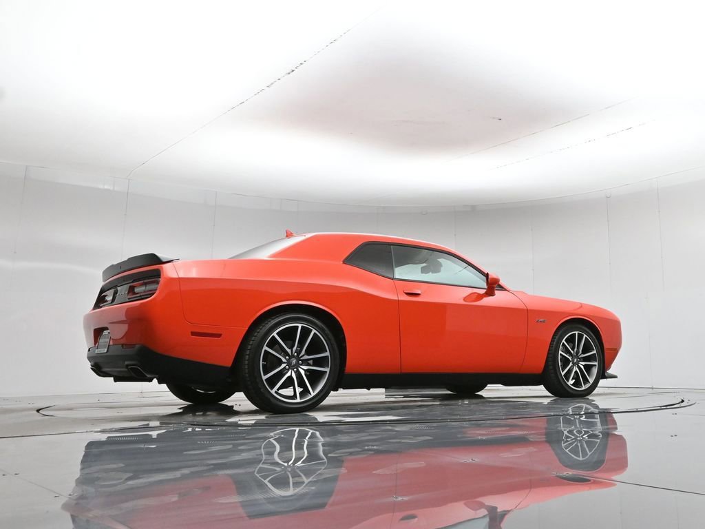 Used 2023 Dodge Challenger R/T image 18