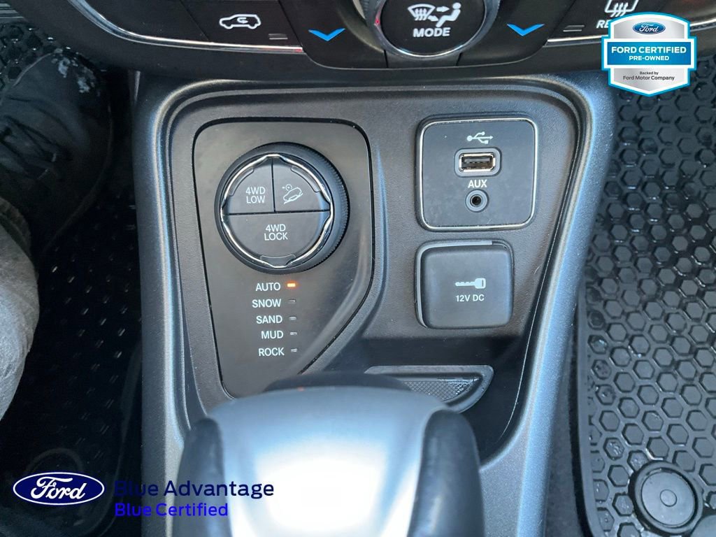 Used 2018 Jeep Compass Trailhawk w/ Cold Weather Group image 19