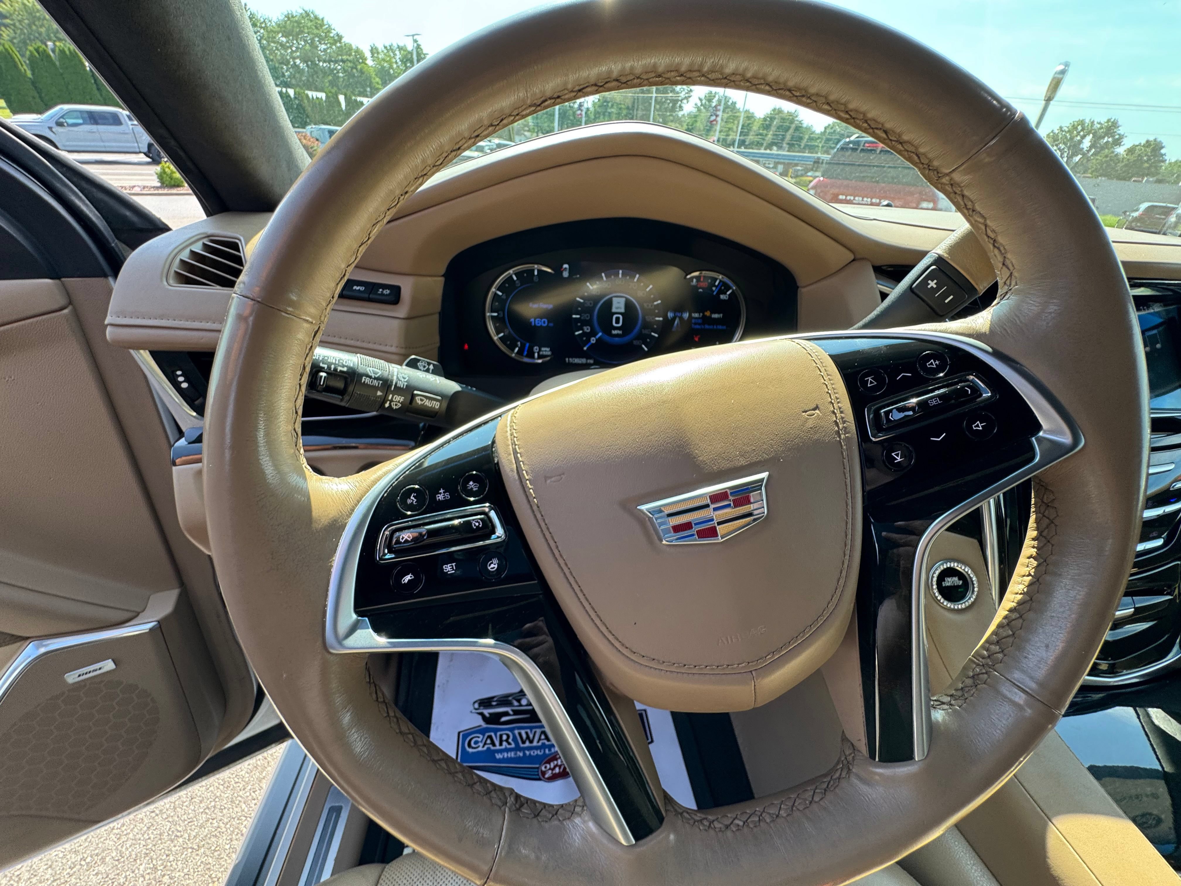 Used 2018 Cadillac Escalade ESV Platinum AWD/4WD image 36