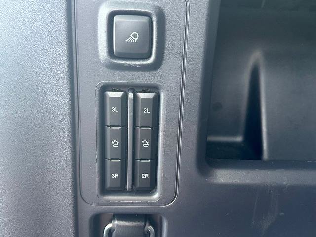 Certified 2025 Ford Expedition Active AWD/4WD image 18
