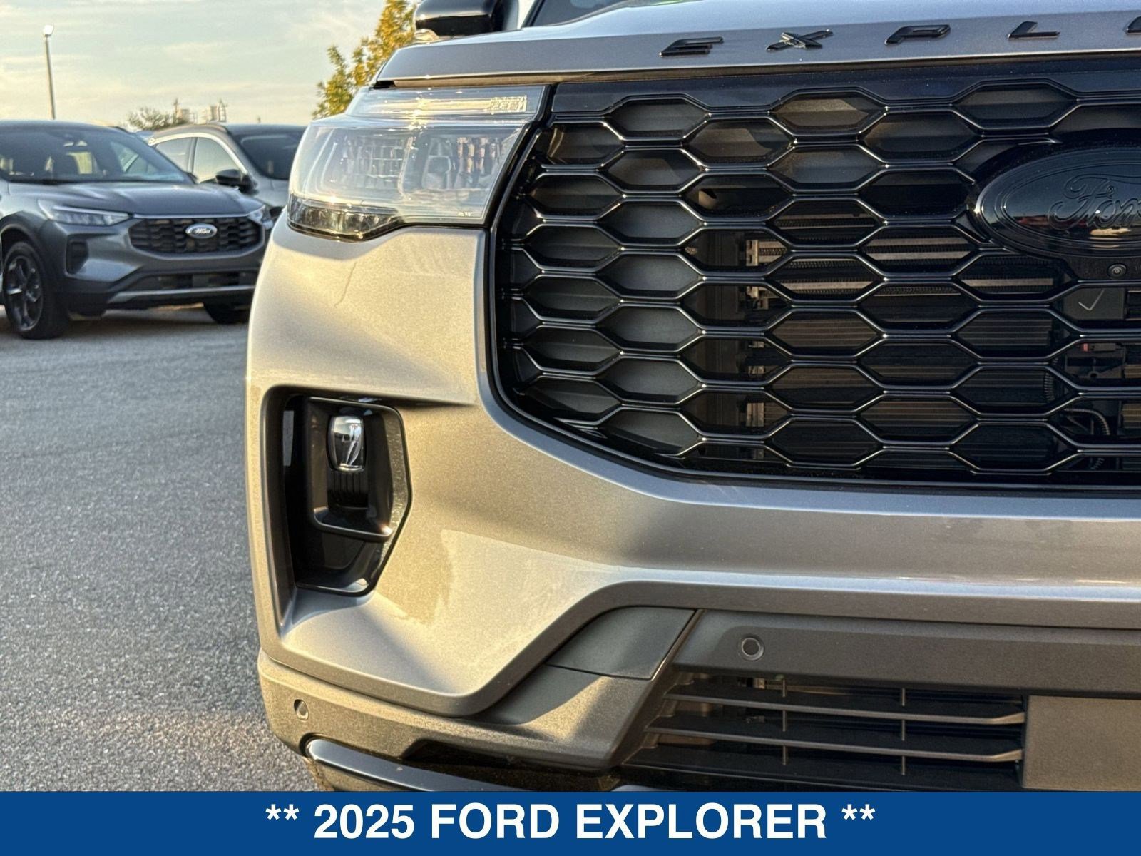 Certified 2025 Ford Explorer ST w/ Sun And Sound Package image 9