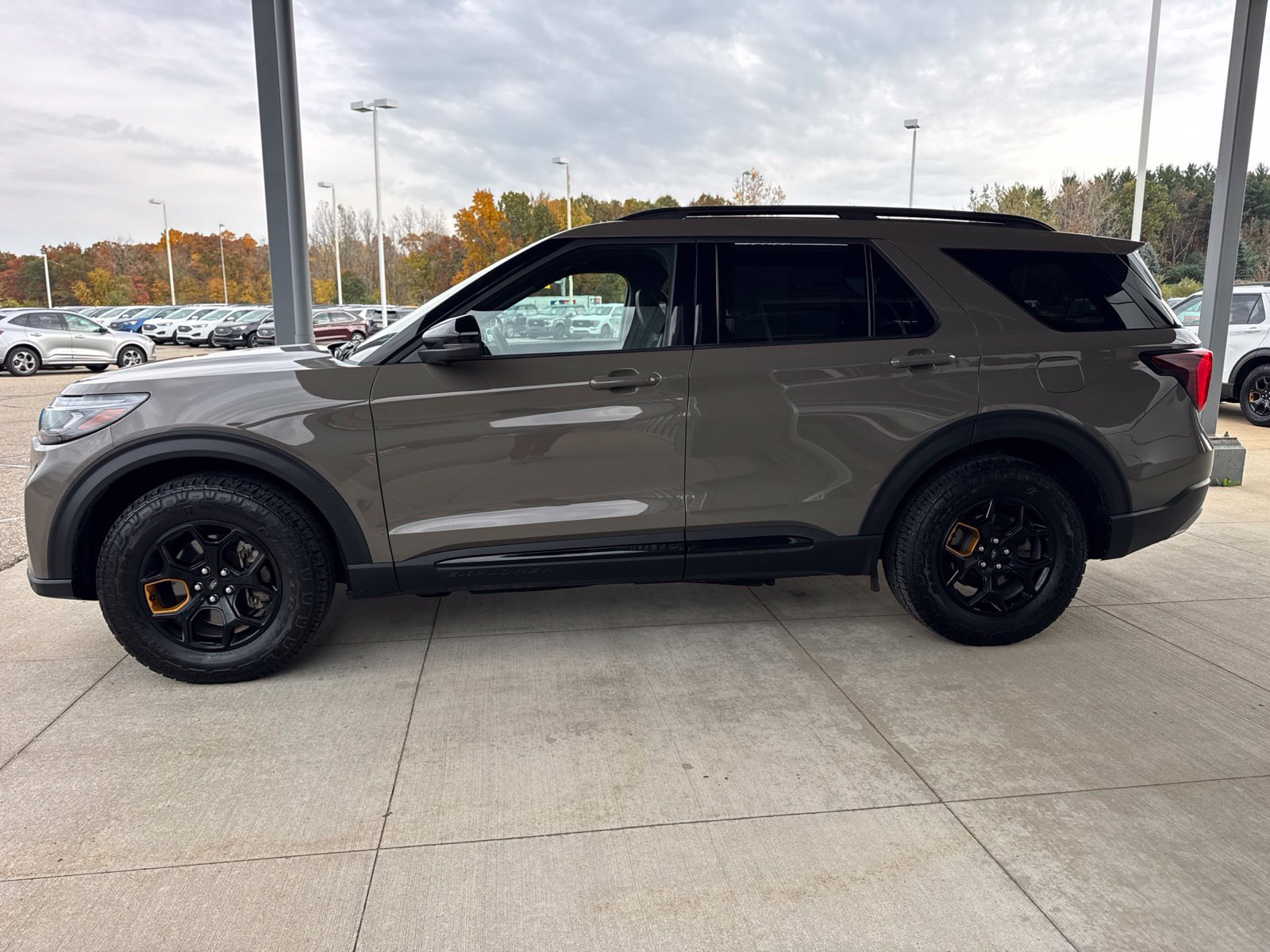 Certified 2026 Ford Explorer Tremor w/ Tremor Ultimate Package AWD/4WD image 4