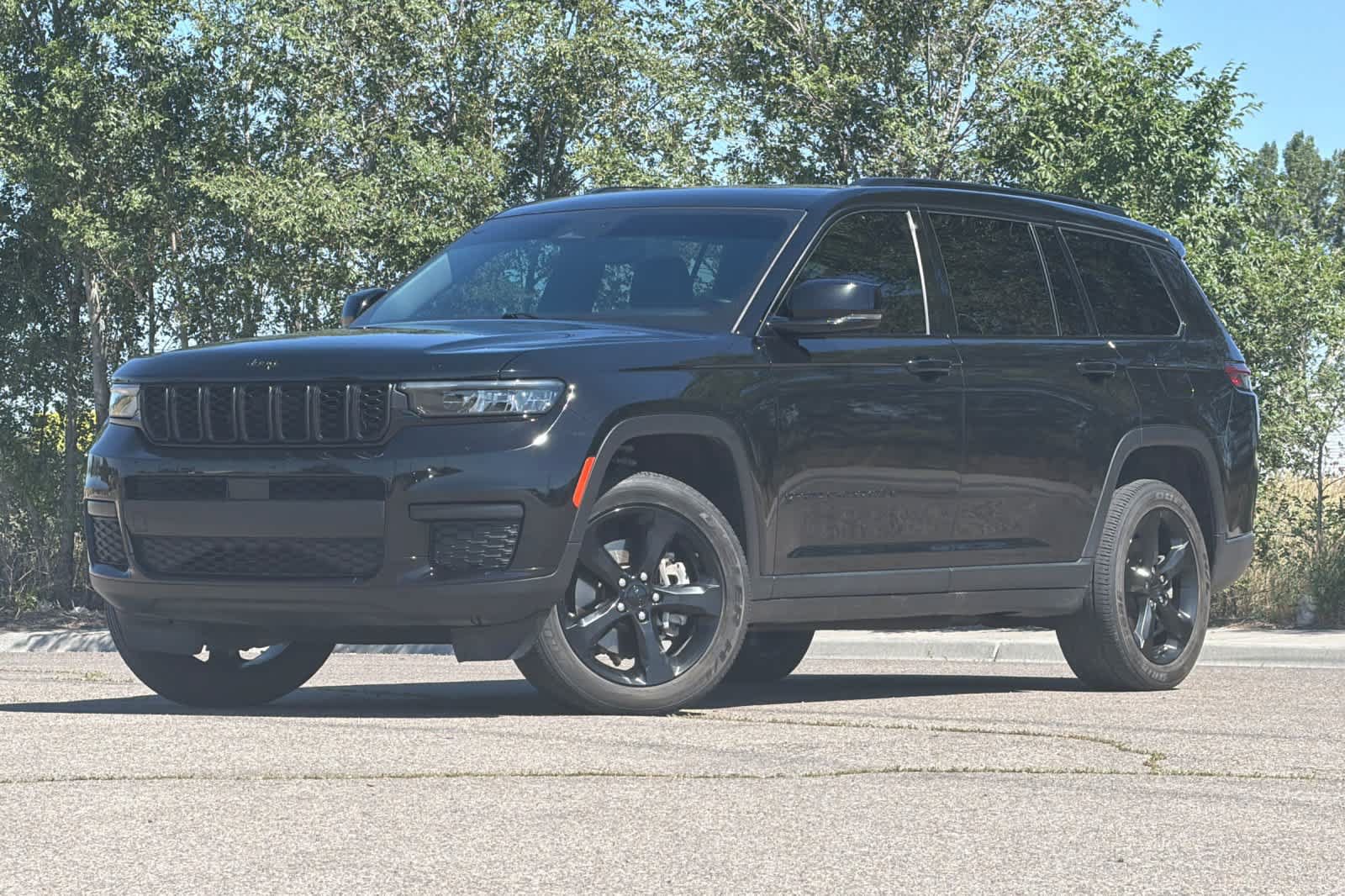 Used 2024 Jeep Grand Cherokee L Altitude AWD/4WD video 1