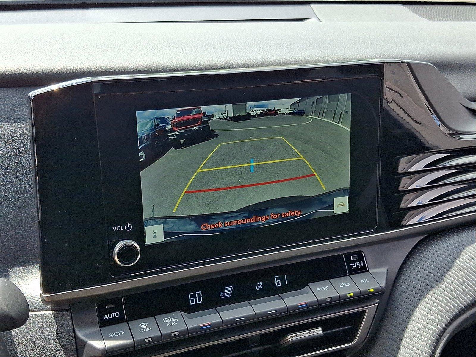 Used 2025 Toyota Camry SE FWD image 16