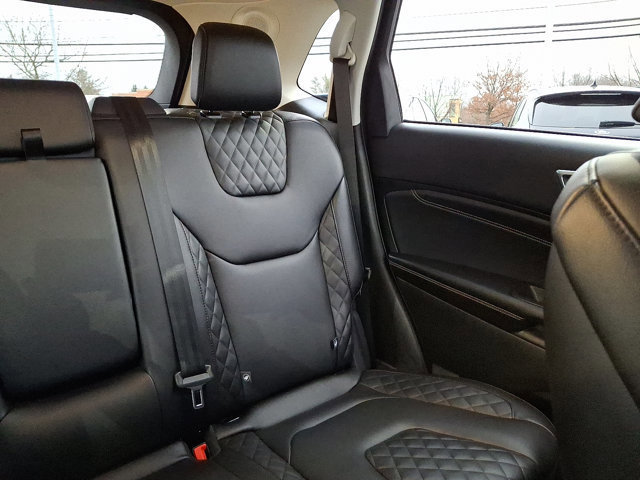 Certified 2023 Ford Edge Titanium image 18