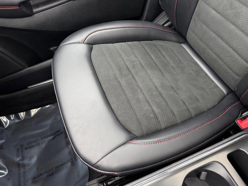 Certified 2023 Ford Edge ST-Line w/ Class II Trailer Tow Package image 26