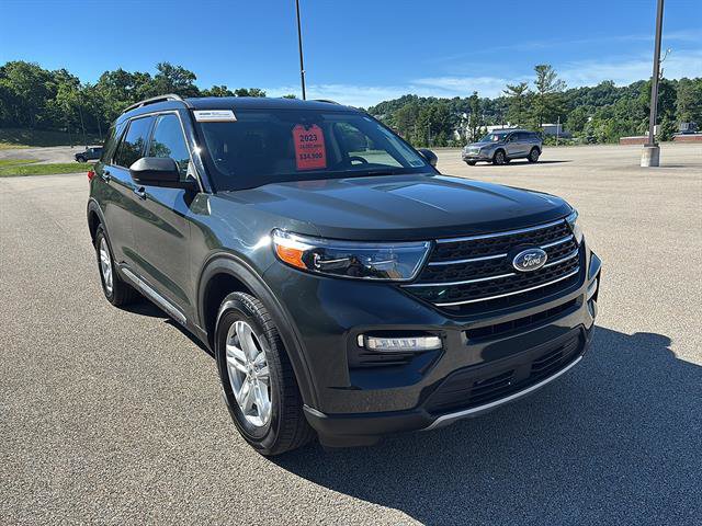 Certified 2023 Ford Explorer XLT w/ Equipment Group 202A AWD/4WD image 6