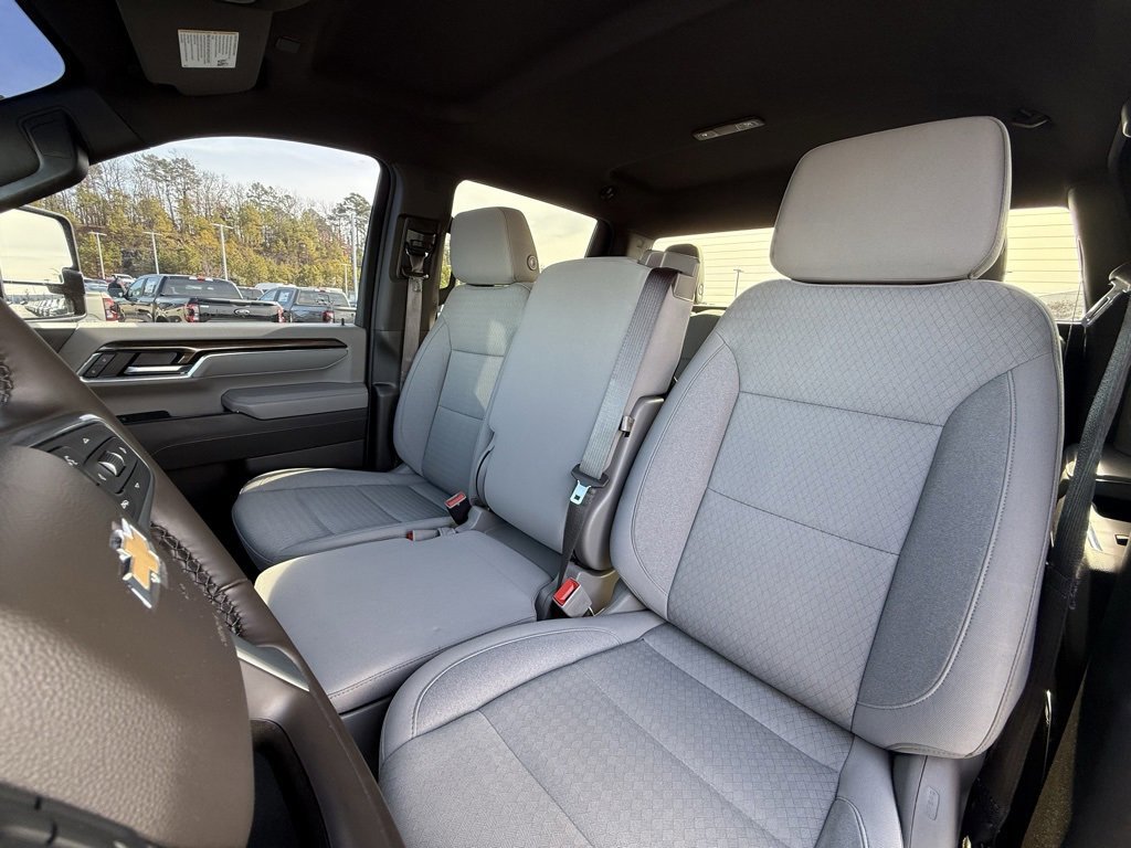 Used 2024 Chevrolet Silverado 2500 LT image 23