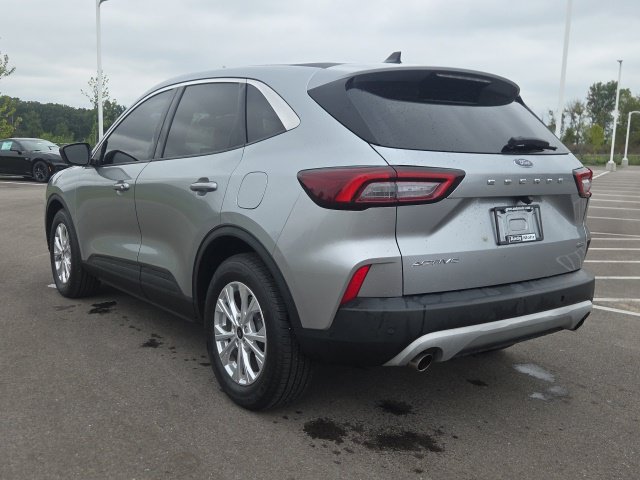 Certified 2023 Ford Escape Active w/ Cold Weather Package FWD image 14