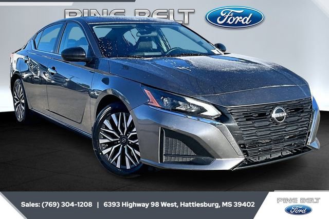 Used 2024 Nissan Altima 2.5 SV