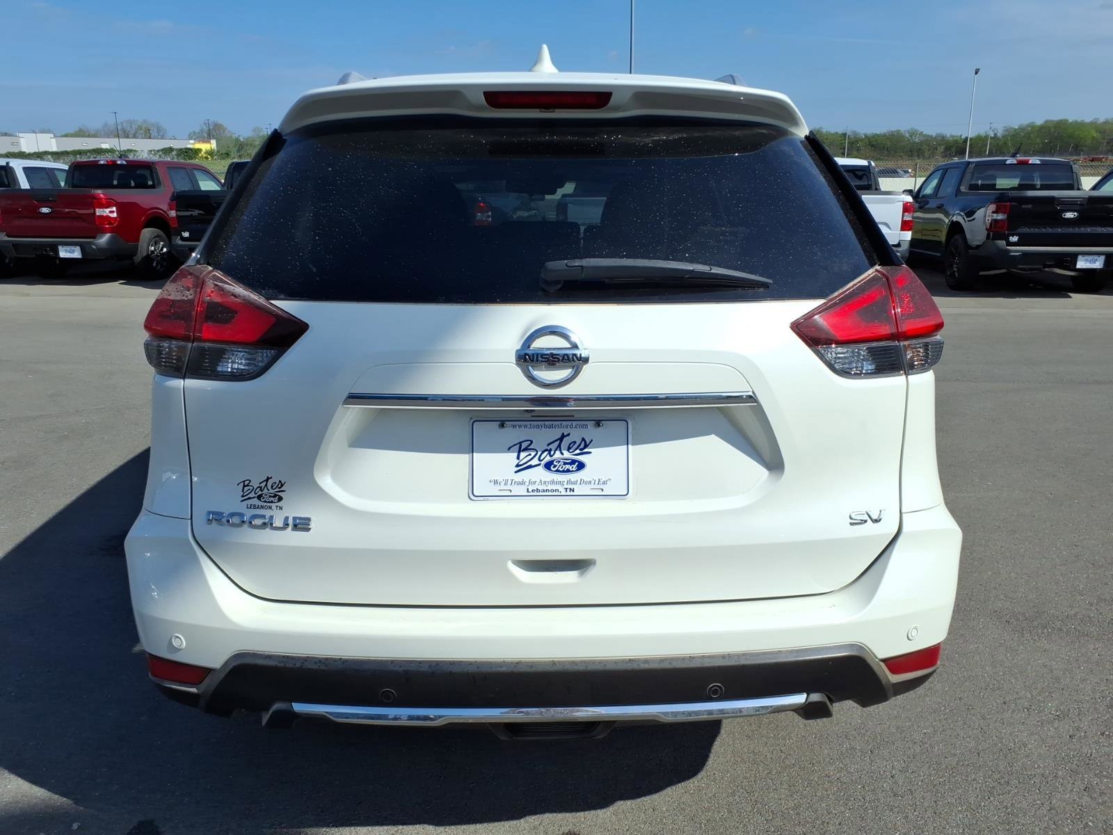 Used 2020 Nissan Rogue SV w/ Sun & Sound Touring Package FWD image 4