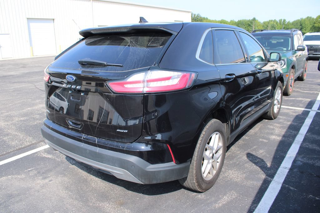 Certified 2024 Ford Edge SEL w/ Convenience Package AWD/4WD image 4