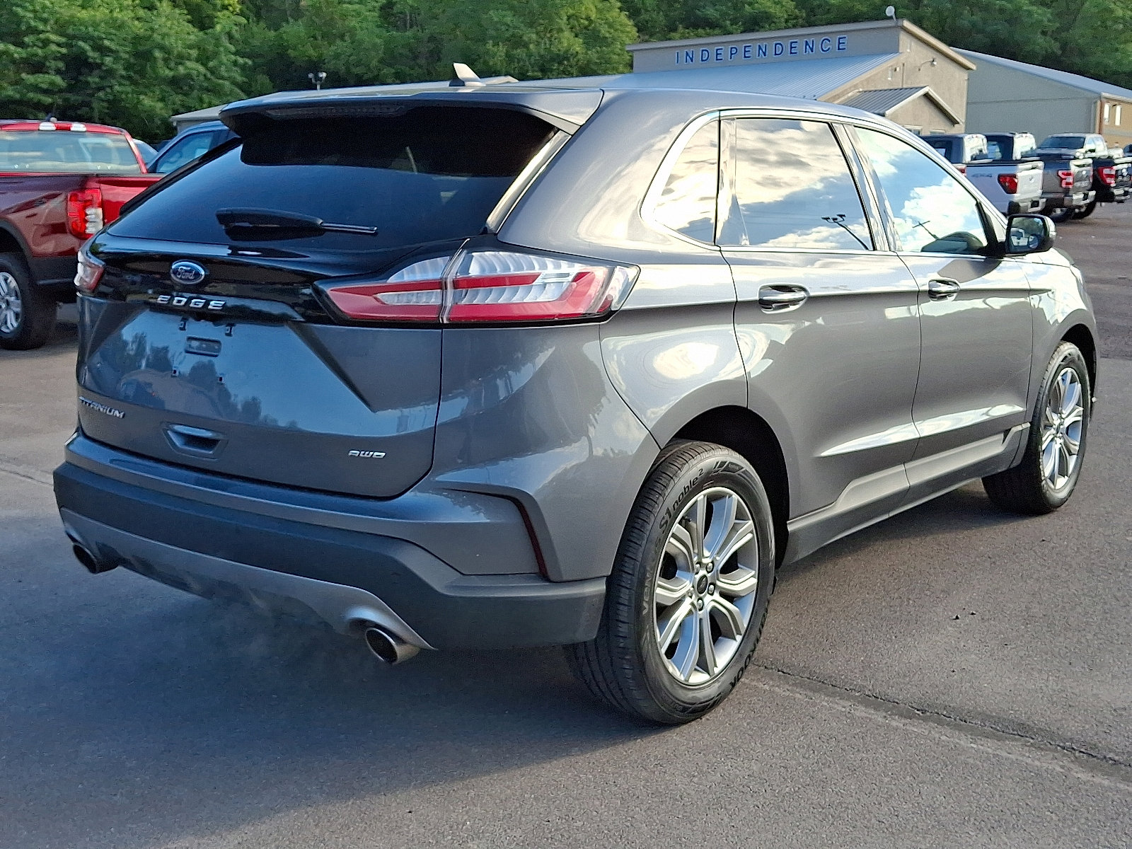Certified 2024 Ford Edge Titanium image 10