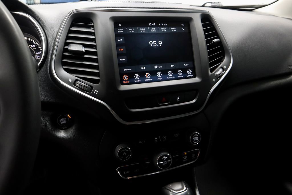 Used 2022 Jeep Cherokee Latitude Lux FWD image 31