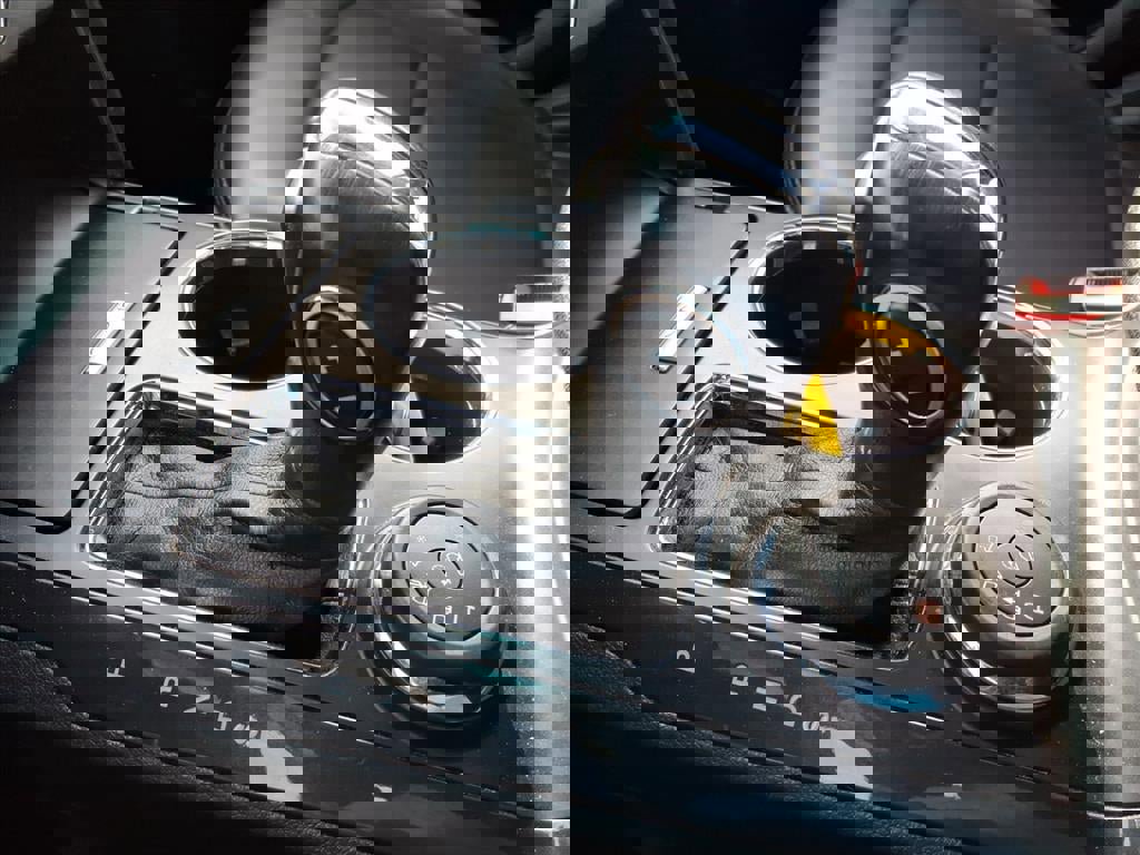 Certified 2019 Ford Explorer XLT w/ Equipment Group 202A image 21