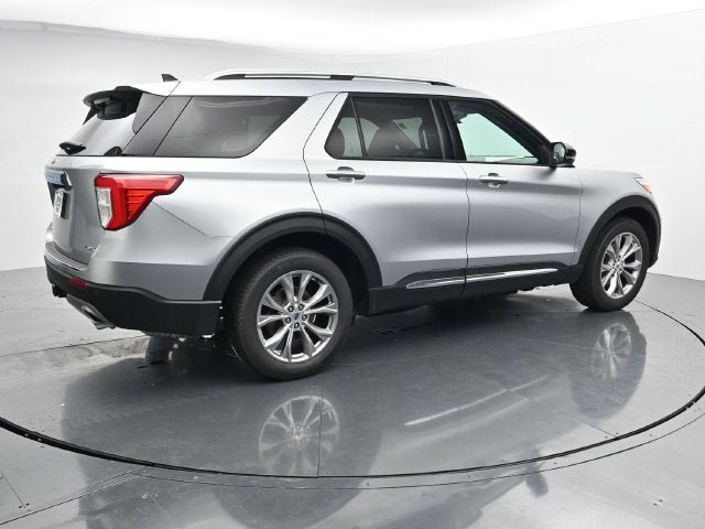 Certified 2023 Ford Explorer Limited w/ Limited Technology Package AWD/4WD image 10