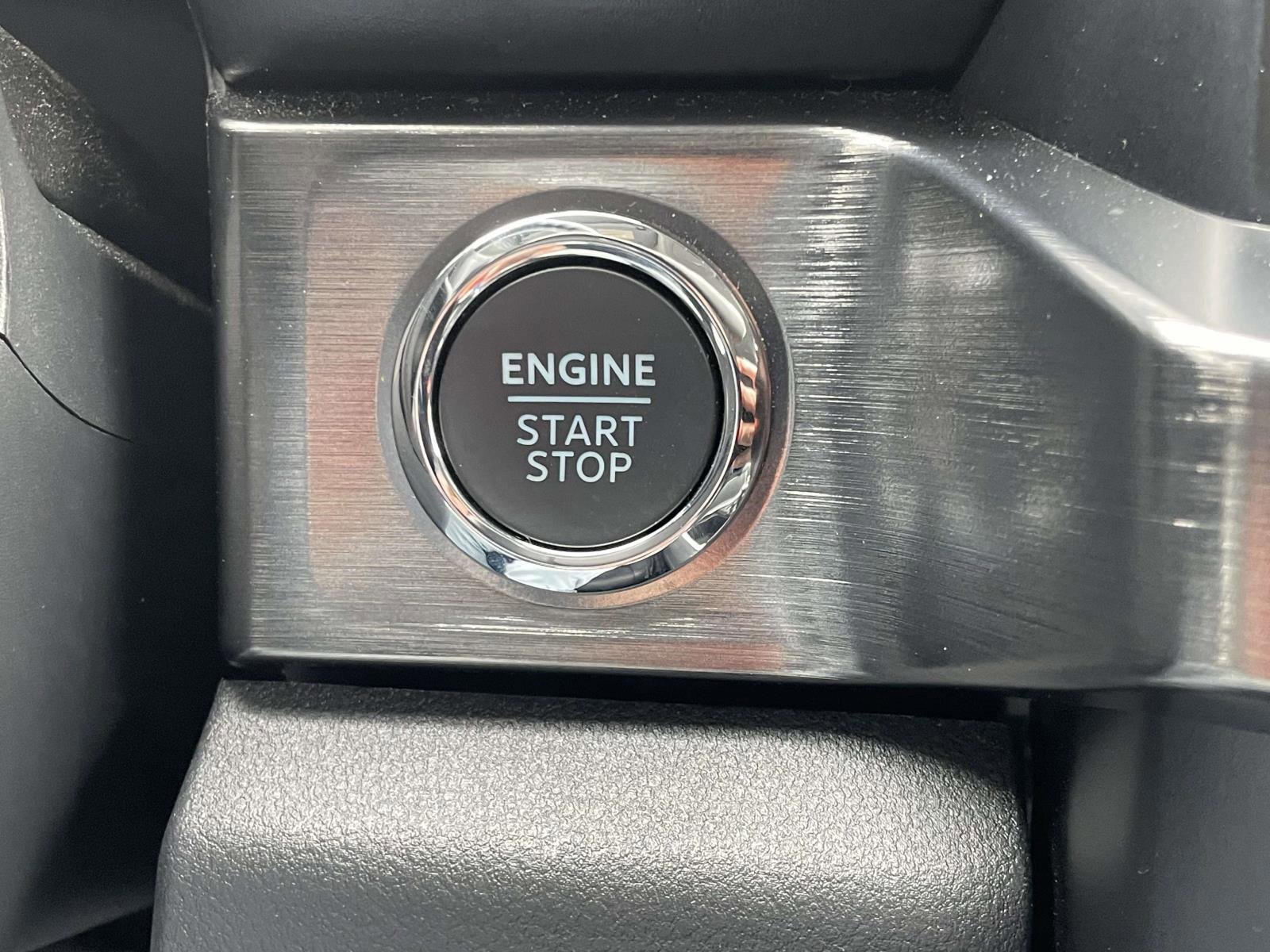 Certified 2024 Ford F250 Lariat image 24