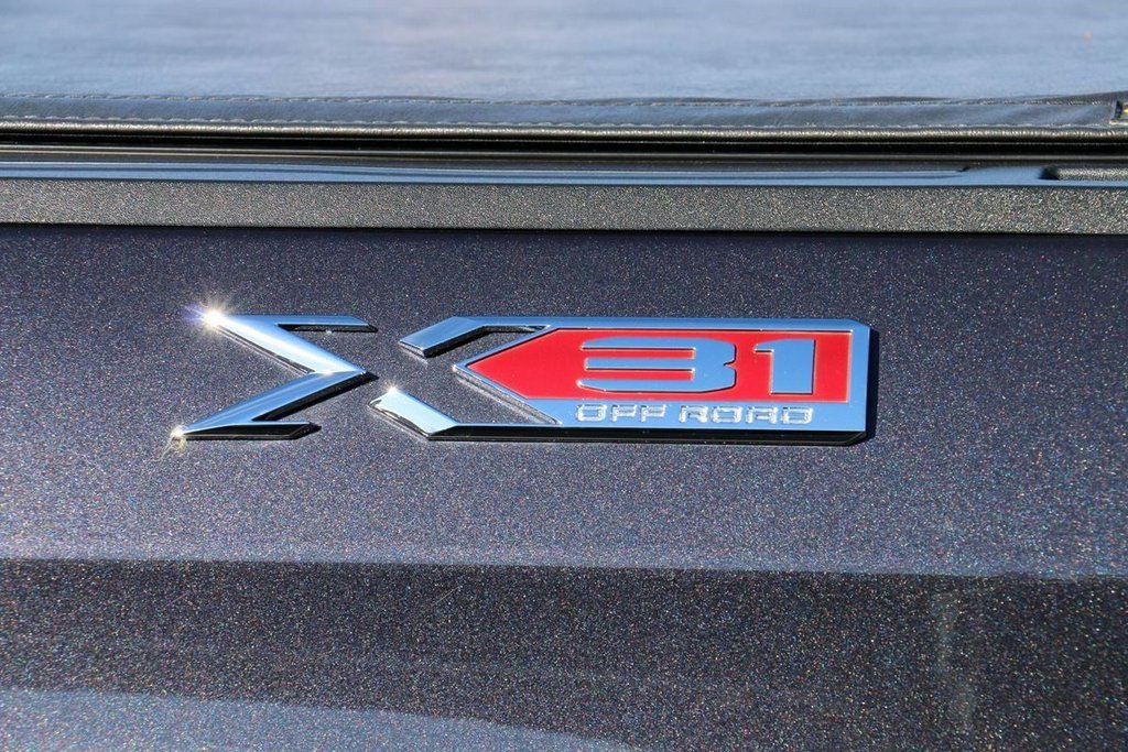 Used 2024 GMC Sierra 1500 Elevation image 11